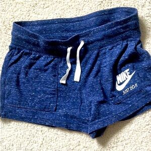 Nike athletic shorts size M